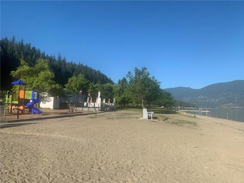 8-1910 11 Avenue, Salmon Arm, BC - Outdoor With View