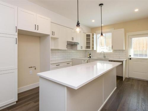 6-1910 11 Avenue, Salmon Arm, BC - Indoor Photo Showing Kitchen With Upgraded Kitchen