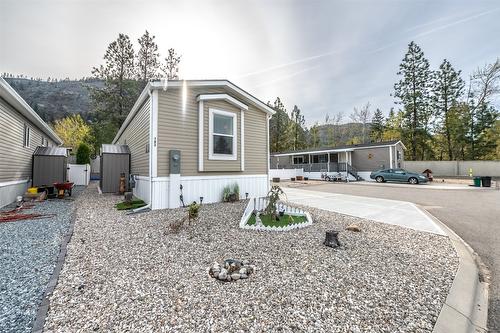 102-8598 Hwy 97, Oliver, BC 