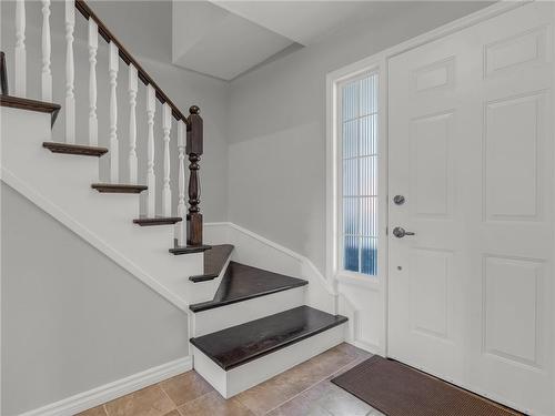 17 Bal Harbour Drive, Grimsby, ON - Indoor Photo Showing Other Room