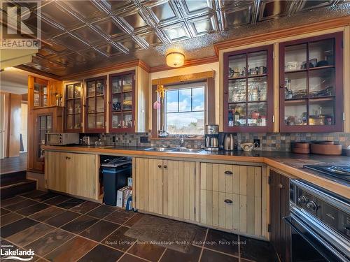 945 Riverside Drive, Parry Sound Remote Area, ON - Indoor Photo Showing Kitchen With Double Sink