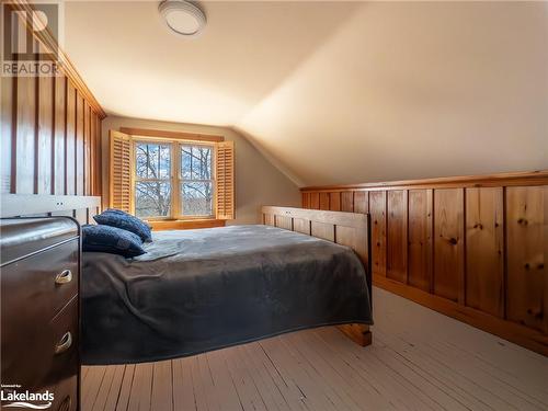 Primary Bedroom - 945 Riverside Drive, Wallbridge, ON - Indoor Photo Showing Bedroom