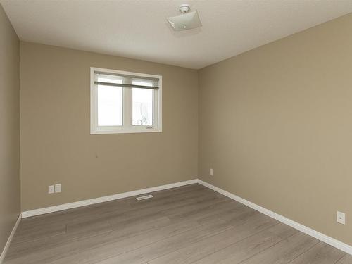755 Porcupine Boulevard, Thunder Bay, ON - Indoor Photo Showing Other Room