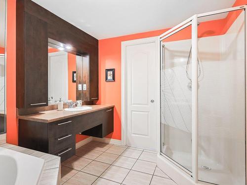 Bedroom - 102-10 Rue Ernest-Bourque, Blainville, QC - Indoor Photo Showing Bedroom