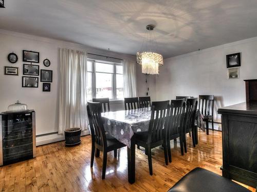 Chambre Ã  coucher principale - 385 Rue Jean-De Brébeuf, Saint-Jean-Sur-Richelieu, QC - Indoor Photo Showing Dining Room