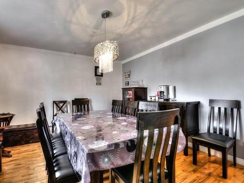 Chambre Ã  coucher principale - 385 Rue Jean-De Brébeuf, Saint-Jean-Sur-Richelieu, QC - Indoor Photo Showing Dining Room