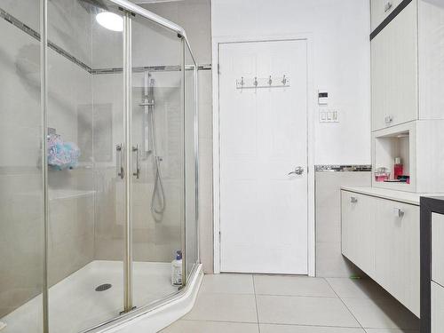 Salle de bains - 13375  - 13377 Rue De La Bourgogne, Mirabel, QC - Indoor Photo Showing Bathroom