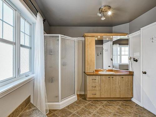 Salle de bains - 17750 Rue Notre-Dame, Mirabel, QC - Indoor Photo Showing Bathroom