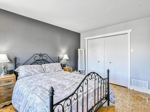 Chambre Ã Â coucher - 17750 Rue Notre-Dame, Mirabel, QC - Indoor Photo Showing Bedroom
