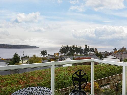 141 Thulin St South, Campbell River, BC - Outdoor With Body Of Water With Balcony With View