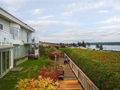 141 Thulin St South, Campbell River, BC - Outdoor With Body Of Water