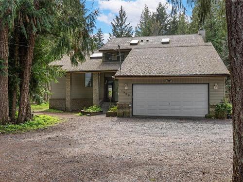 1380 Dobson Rd, Errington, BC - Outdoor