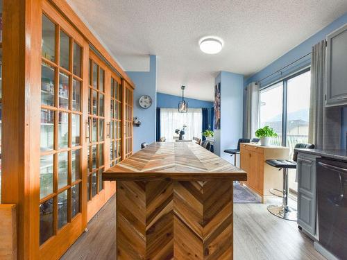 2513 Dartmouth Drive, Penticton, BC - Indoor