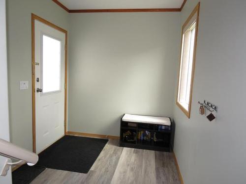 916 Invermere Crt, Kamloops, BC - Indoor Photo Showing Other Room