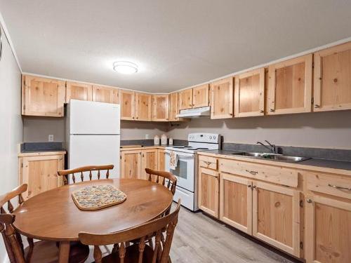 105 Highway 97, Ashcroft, BC - Indoor Photo Showing Kitchen With Double Sink