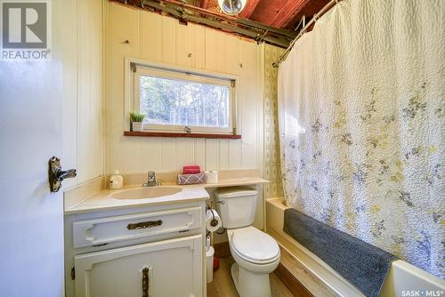 459 5Th Street E, Regina Beach, SK - Indoor Photo Showing Bathroom