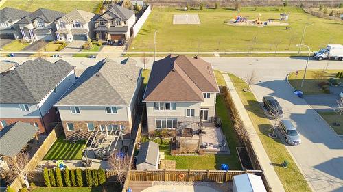 82 Lampman Drive, Grimsby, ON - Outdoor