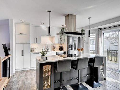 Kitchen - 14 Rue Matte, Saint-Constant, QC - Indoor Photo Showing Kitchen With Upgraded Kitchen