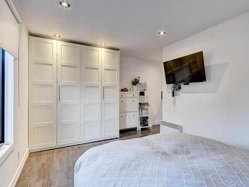 Chambre Ã  coucher principale - 14 Rue Matte, Saint-Constant, QC - Indoor Photo Showing Bedroom
