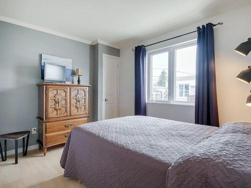 Bedroom - 98 Rue De La Calèche, Saint-Basile-Le-Grand, QC - Indoor Photo Showing Bedroom