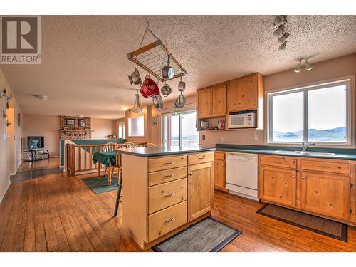 6945 Rugg Road, Vernon, BC - Indoor Photo Showing Kitchen With Double Sink