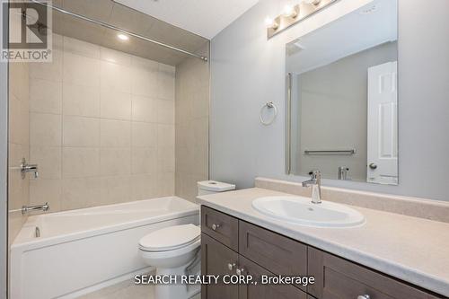 15 Lomond Lane, Kitchener, ON - Indoor Photo Showing Bathroom