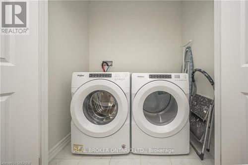 37 Cottonwood Crescent, Welland, ON - Indoor Photo Showing Laundry Room