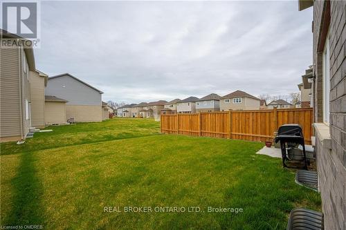 37 Cottonwood Crescent, Welland, ON - Outdoor With Backyard With Exterior