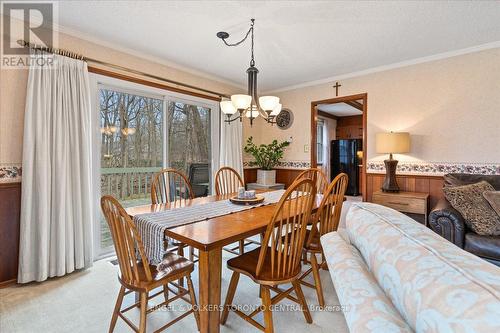 435 4Th Avenue W, Owen Sound, ON - Indoor Photo Showing Dining Room