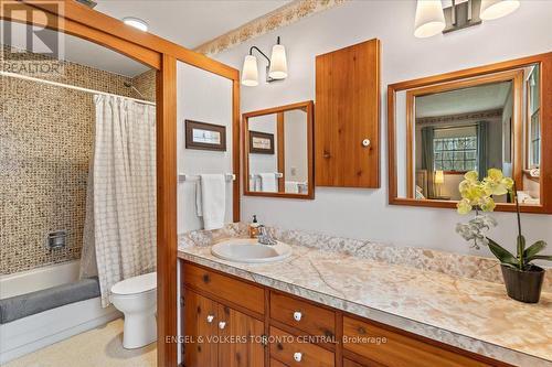 435 4Th Avenue W, Owen Sound, ON - Indoor Photo Showing Bathroom