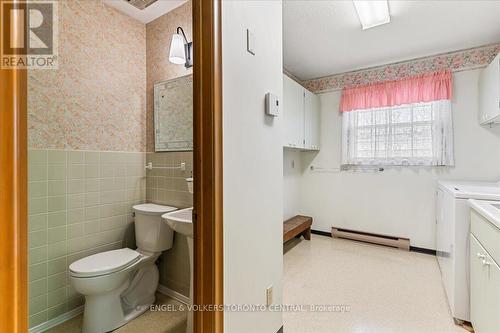 435 4Th Avenue W, Owen Sound, ON - Indoor Photo Showing Other Room