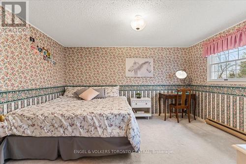 435 4Th Avenue W, Owen Sound, ON - Indoor Photo Showing Other Room