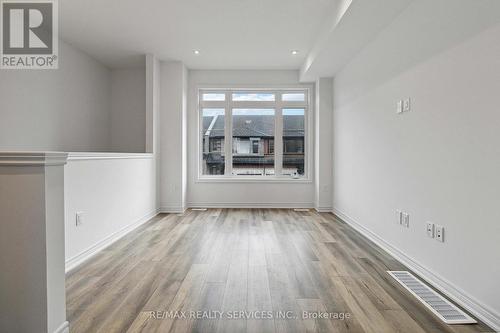 27 - 120 Court Drive, Brant, ON - Indoor Photo Showing Other Room