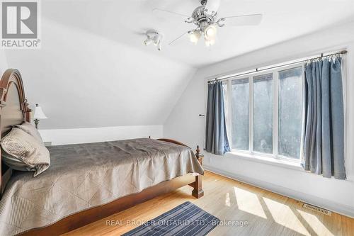 6398 Orchard Ave, Niagara Falls, ON - Indoor Photo Showing Bedroom