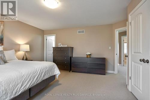 5 Corbin St, St. Catharines, ON - Indoor Photo Showing Bedroom
