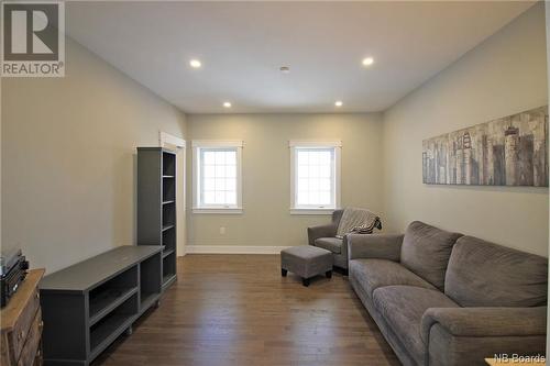 344 Lakeside Road, Hampton, NB - Indoor Photo Showing Living Room