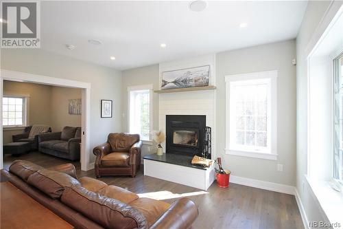 344 Lakeside Road, Hampton, NB - Indoor Photo Showing Living Room With Fireplace