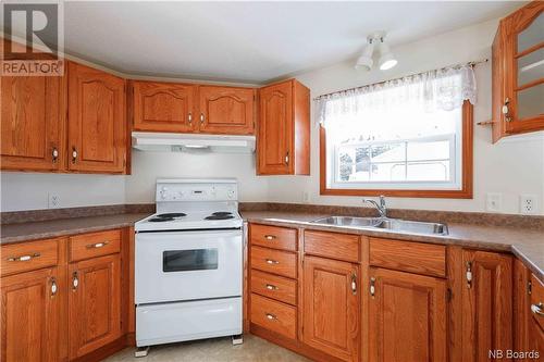 183 Maces Bay Road, Maces Bay, NB - Indoor Photo Showing Kitchen With Double Sink