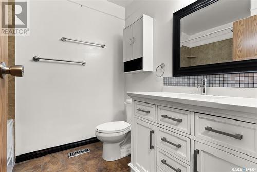 332 Cedar Meadow Drive, Regina, SK - Indoor Photo Showing Bathroom