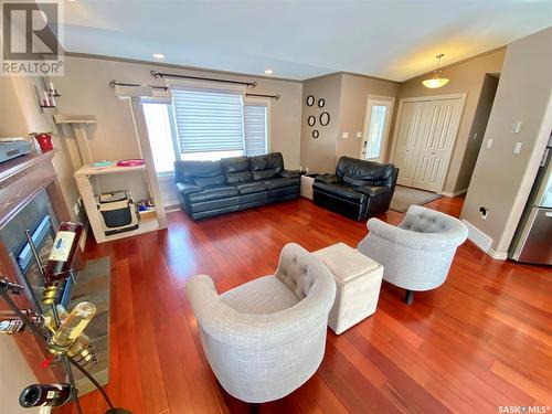85 Poplar Bay, Yorkton, SK - Indoor Photo Showing Living Room