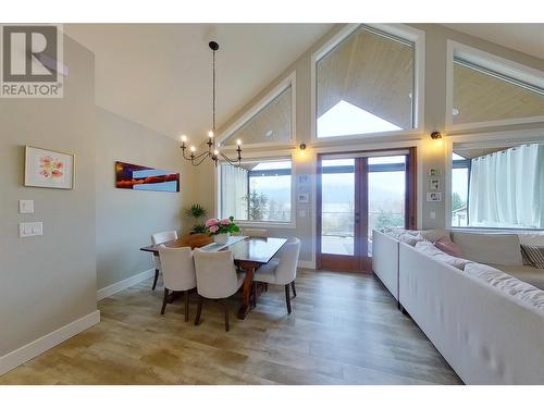 2640 17 Street Ne, Salmon Arm, BC - Indoor Photo Showing Other Room