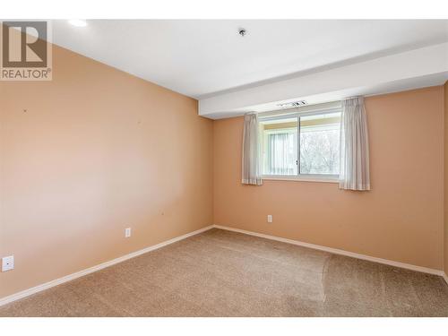 1045 Sutherland Avenue Unit# 301, Kelowna, BC - Indoor Photo Showing Other Room