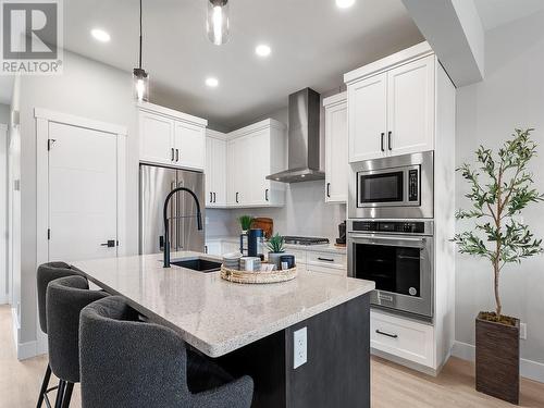 7735 Okanagan Boulevard Unit# 35, Vernon, BC - Indoor Photo Showing Kitchen With Upgraded Kitchen