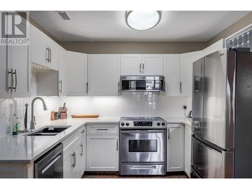 2350 Stillingfleet Road Unit# 204, Kelowna, BC - Indoor Photo Showing Kitchen With Double Sink With Upgraded Kitchen