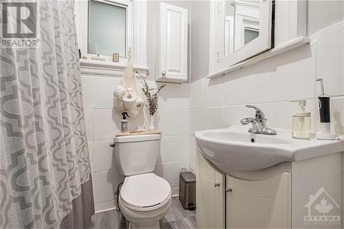 51 Muriel Street, Ottawa, ON - Indoor Photo Showing Bathroom