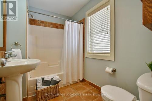 117 - 125 Fairway Court, Blue Mountains, ON - Indoor Photo Showing Bathroom