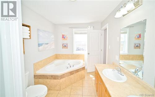 80 Dawson Drive, Oromocto, NB - Indoor Photo Showing Bathroom