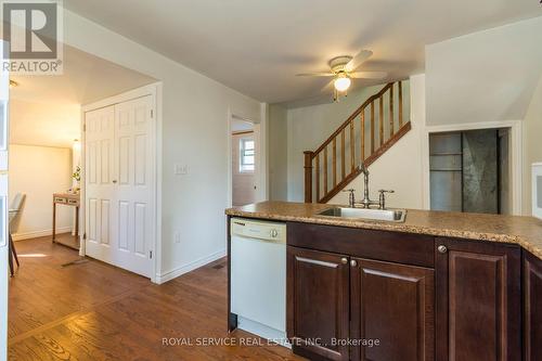 247 Ball St, Cobourg, ON - Indoor Photo Showing Kitchen
