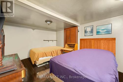 1463 Hwy 7A, Kawartha Lakes, ON - Indoor Photo Showing Bedroom