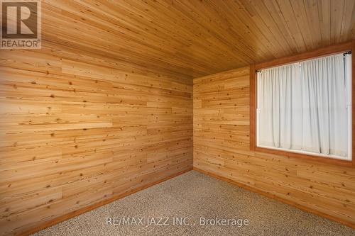 1463 Hwy 7A, Kawartha Lakes, ON - Indoor Photo Showing Other Room